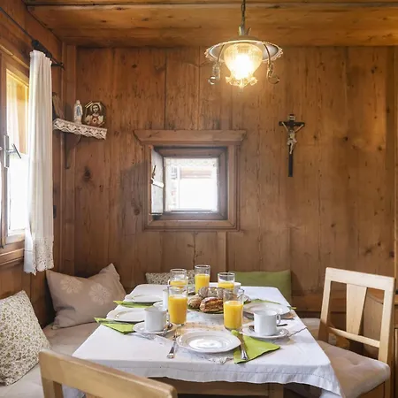 Sixhaeusl Ferienhaus *